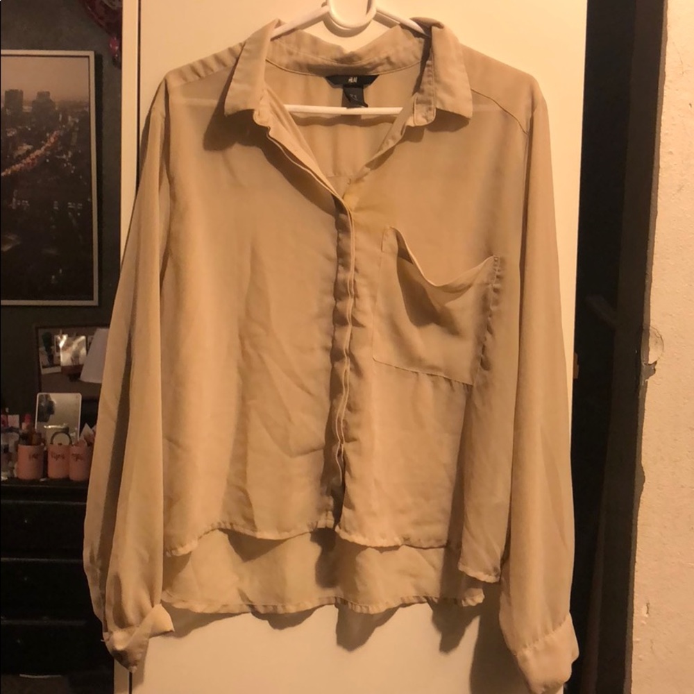 H&M’s loose blouse